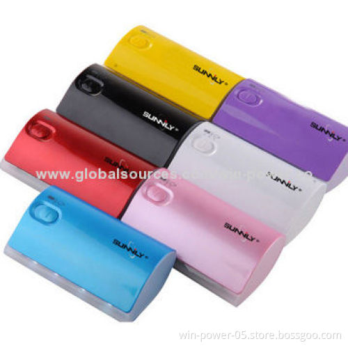 Portable Power Banks, New Design with Beautiful Look, Suitable for All Phones, OEM Colors Available